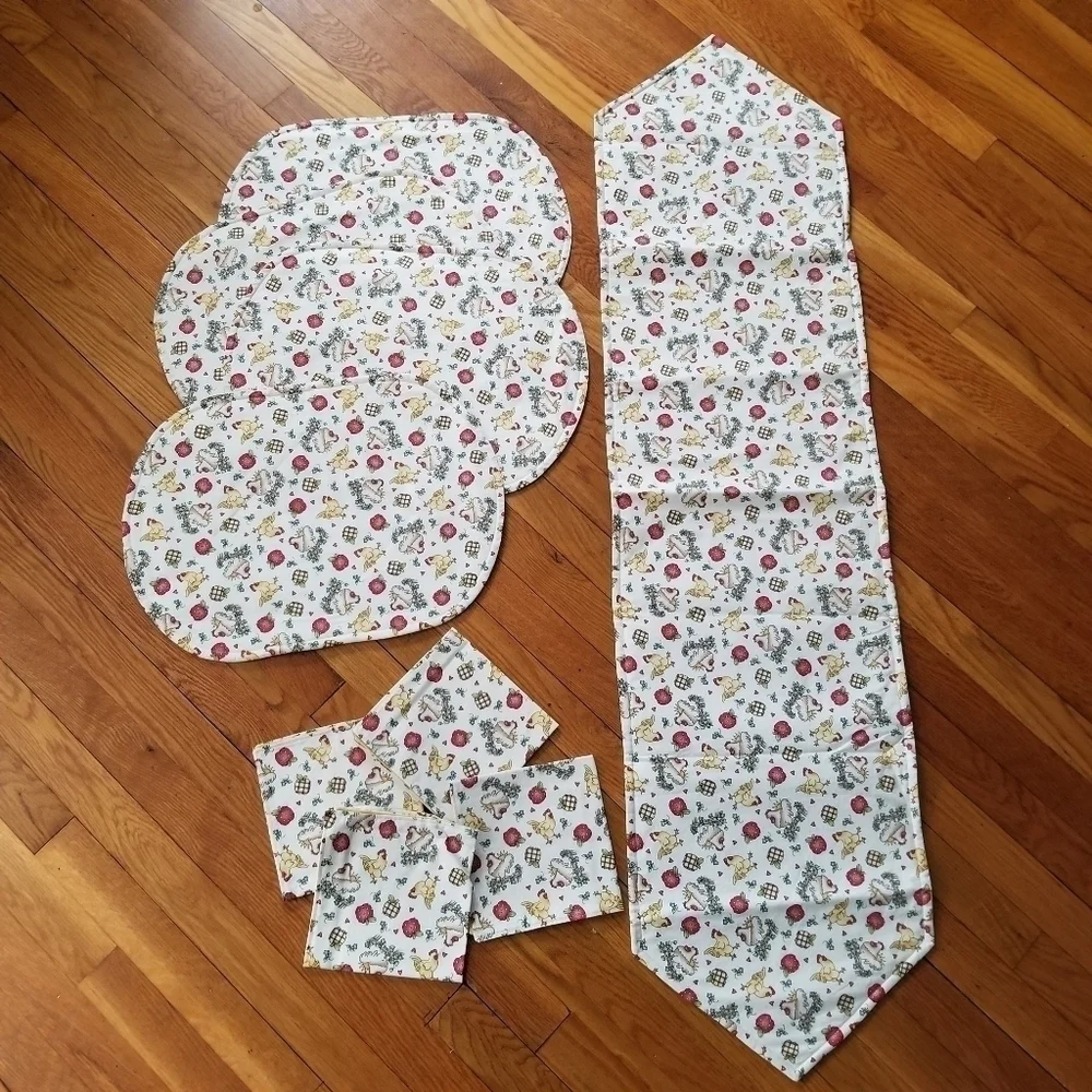 Place Mat Table Runner Napkins Chickens Farm Apples Print Hearts Handmade Set 4